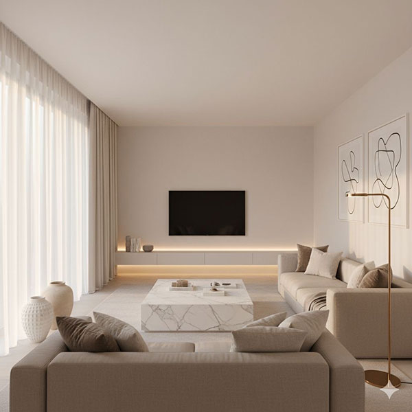 در‌ بازسازی اتاق تلویزیون، رعایت اصول ارگونومی و استانداردهای زاویه دید، در کاهش خستگی چشم و گردن نقش حیاتی دارد. طراحی صحیح باید به‌گونه‌ای باشد که بیننده بدون خم‌کردن بیش‌ازحد سر، در یک خط دید طبیعی به صفحه نگاه کند