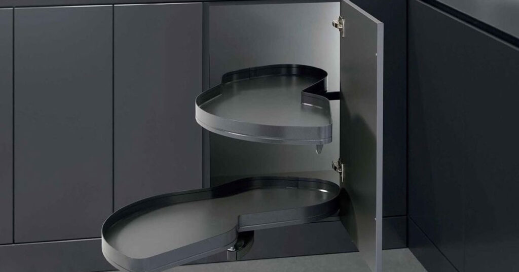 عکس شاخص مقاله مجیک کرنر در کابینت آشپزخانه